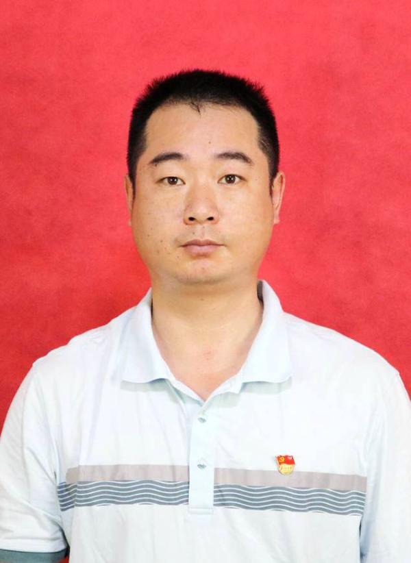 陈亚.jpg 陈亚.jpg