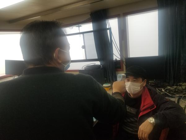 测量体温2.jpg 测量体温2.jpg