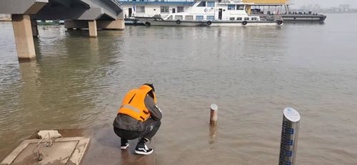 水位观测_副本.jpg